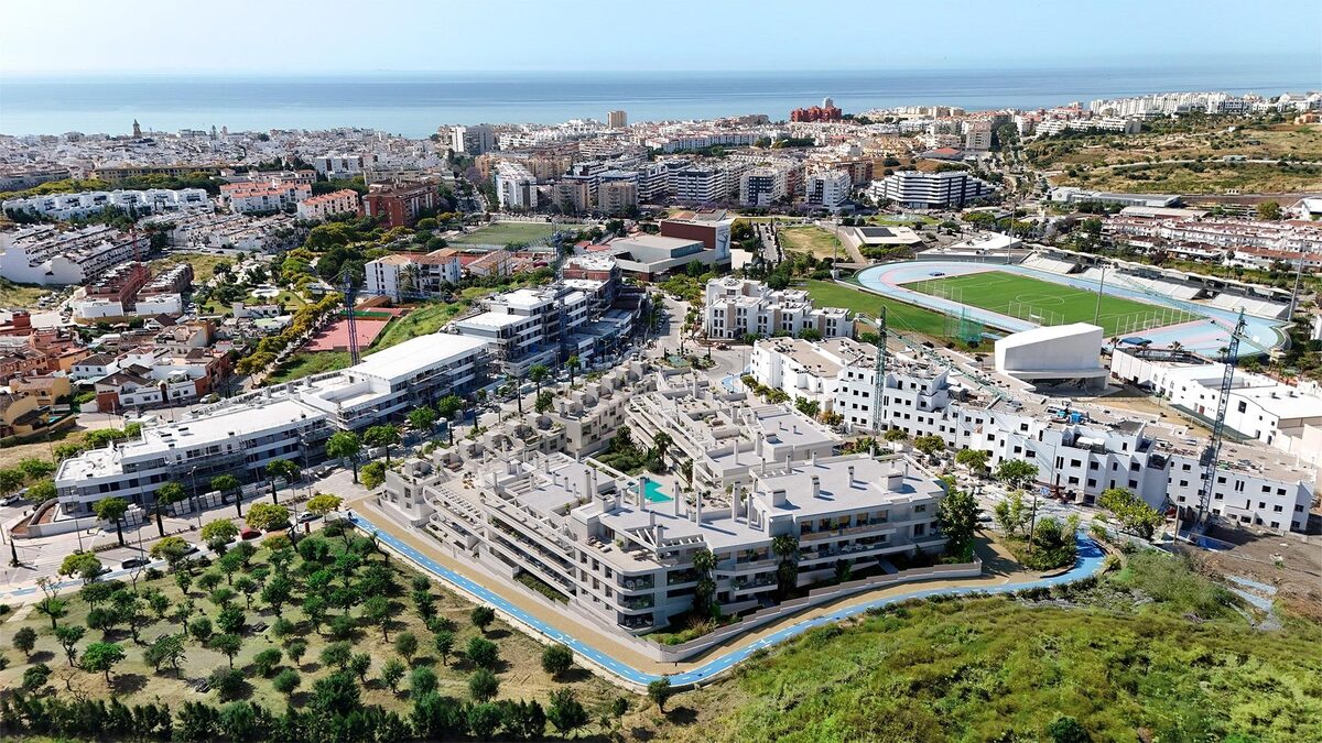 Apartment with 2 bedrooms, 105m² in Estepona, Spain [ID: 0137-N9240]