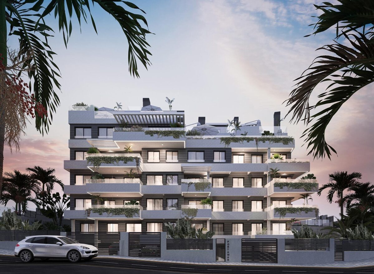 Penthouse z 3 sypialniami, 102m² w Estepona, Hiszpania [ID: 0137-N8624]