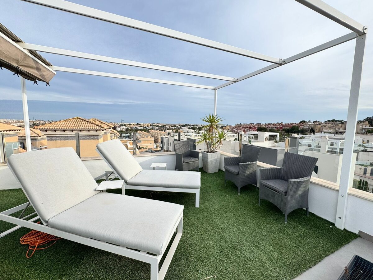 Будинок з 3 спальнями, 152м² в Оріуела Коста, Іспанія [ID: 0150-LS-1912/1]