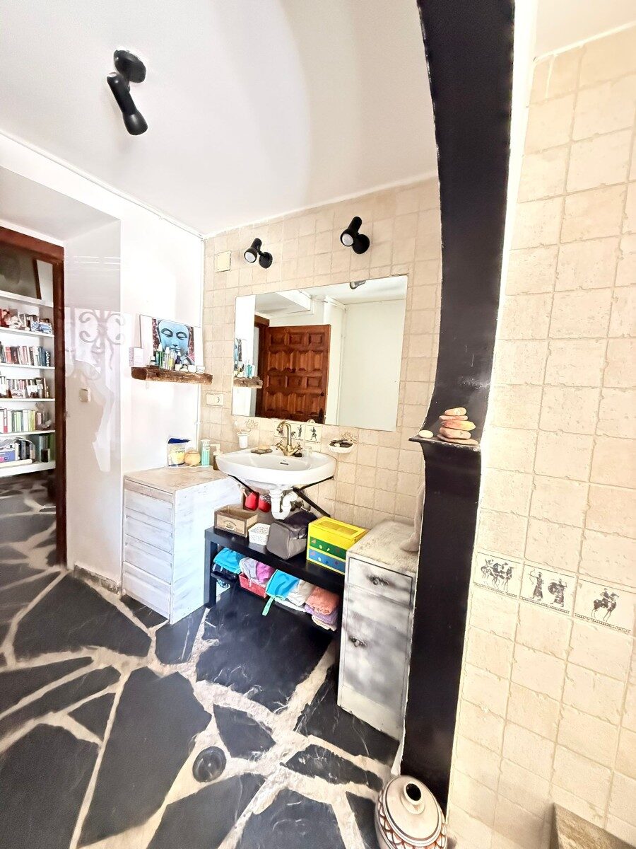 Дом с 4 спальнями, 110м² в Валенсия, Испания [ID: 0150-LS-2010Y]