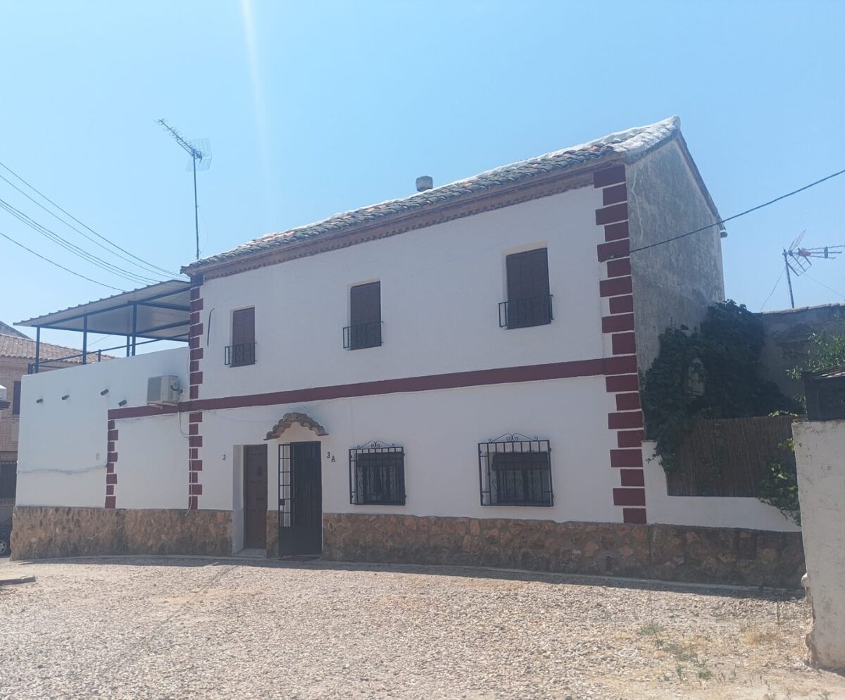 Дом с 4 спальнями, 110м² в Валенсия, Испания [ID: 0150-LS-2010Y]