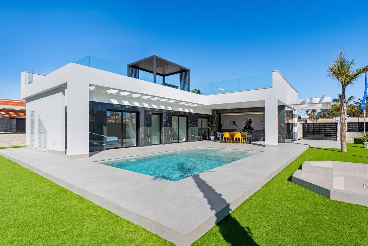 Villa with 3 bedrooms, 129m² in Algorfa, Spain [ID: 0137-N9434]