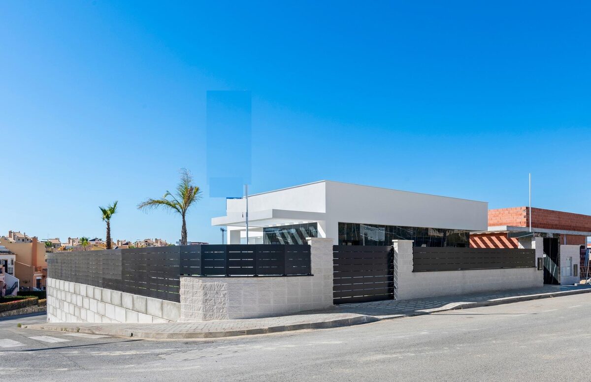 Villa with 3 bedrooms, 129m² in Algorfa, Spain [ID: 0137-N9434]