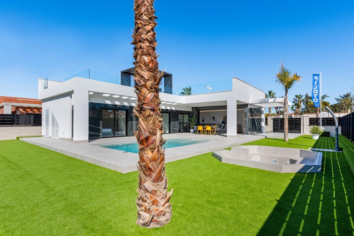 Villa with 3 bedrooms, 129m² in Algorfa, Spain [ID: 0137-N9434]