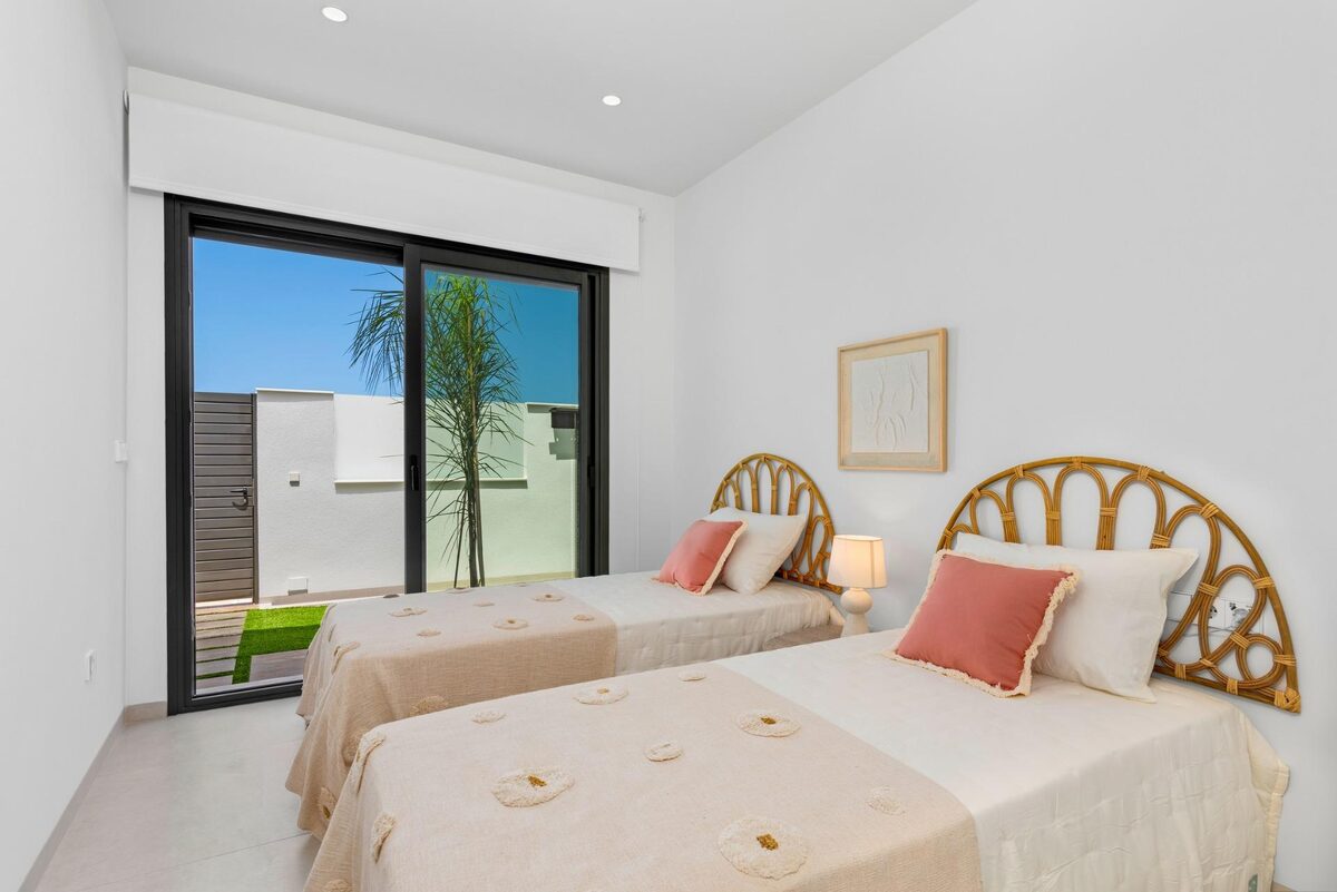 Willa z 3 sypialniami, 106m² w Los Alcazares, Hiszpania [ID: 0137-N9452]