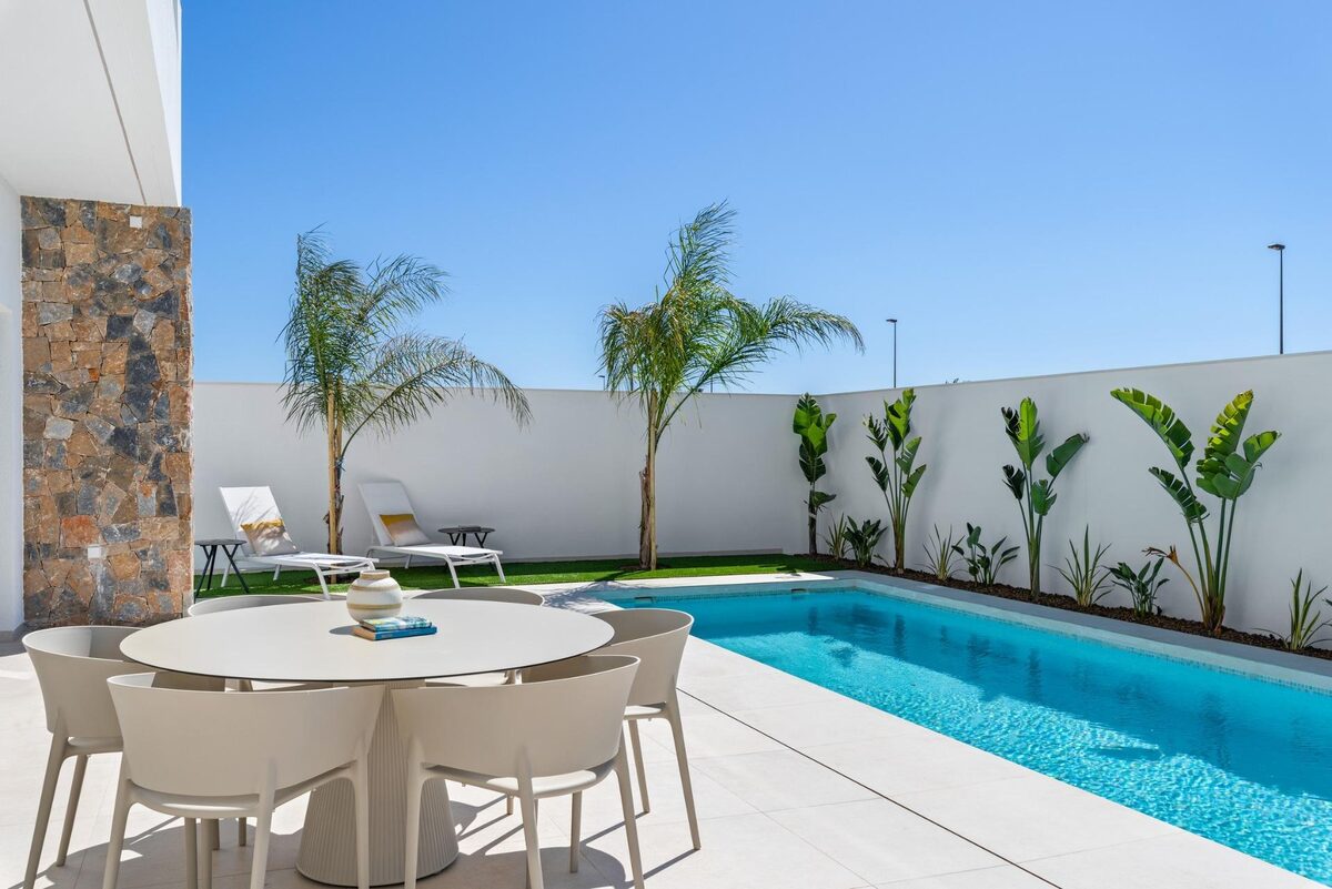 Villa with 3 bedrooms, 130m² in Los Alcazares, Spain [ID: 0137-N9451]