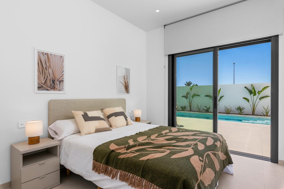 Villa with 3 bedrooms, 130m² in Los Alcazares, Spain [ID: 0137-N9451]