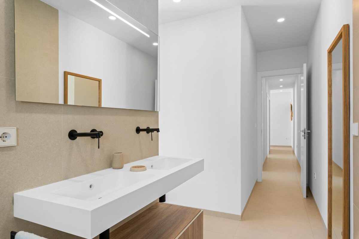 Villa with 3 bedrooms, 130m² in Los Alcazares, Spain [ID: 0137-N9451]