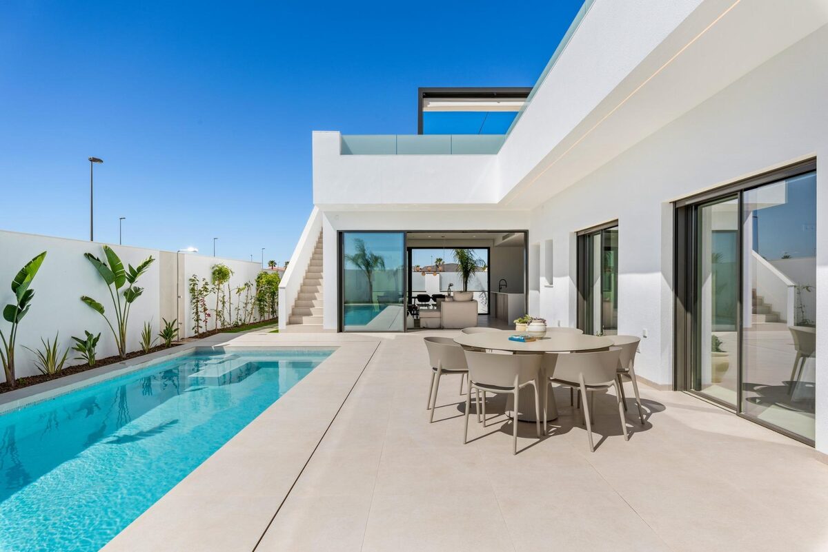 Villa with 3 bedrooms, 130m² in Los Alcazares, Spain [ID: 0137-N9451]
