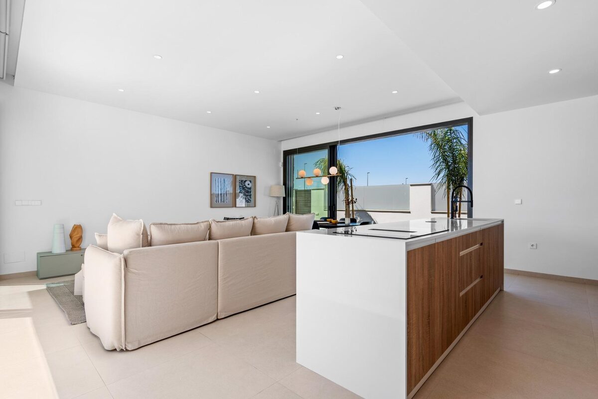 Villa with 3 bedrooms, 130m² in Los Alcazares, Spain [ID: 0137-N9451]