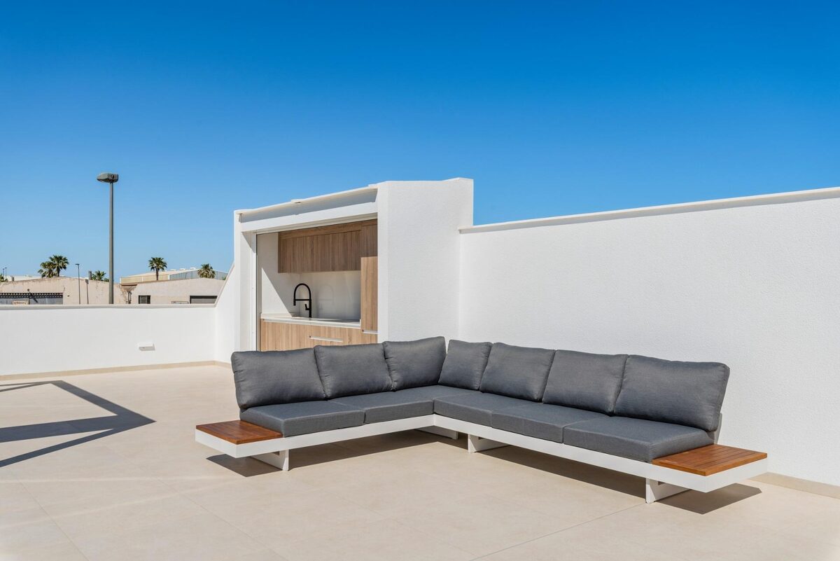 Villa with 3 bedrooms, 130m² in Los Alcazares, Spain [ID: 0137-N9451]