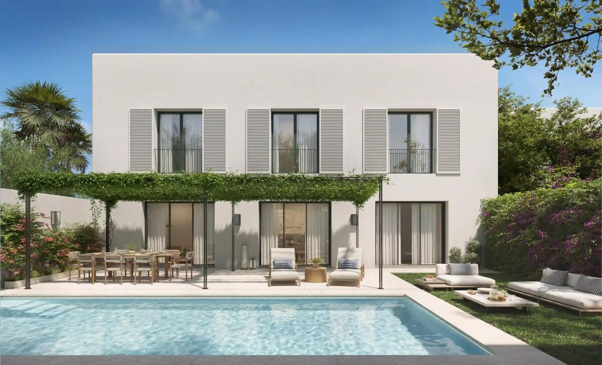 Villa with 4 bedrooms, 268m² in Sotogrande, Spain [ID: 0137-SP1402]