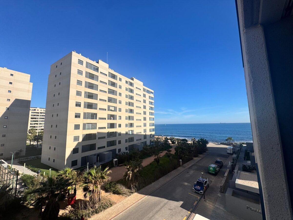 Apartment with 3 bedrooms, 162m² in Punta Prima, Spain [ID: 0150-LS-1401]