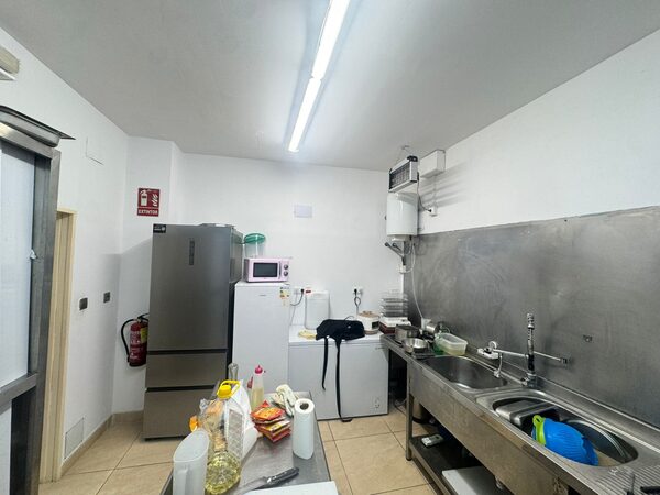 Przestrzeń komercyjna w Torrevieja, Hiszpania, 332m² - obraz 9