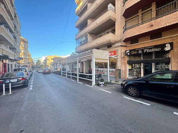Przestrzeń komercyjna w Torrevieja, Hiszpania, 332m²