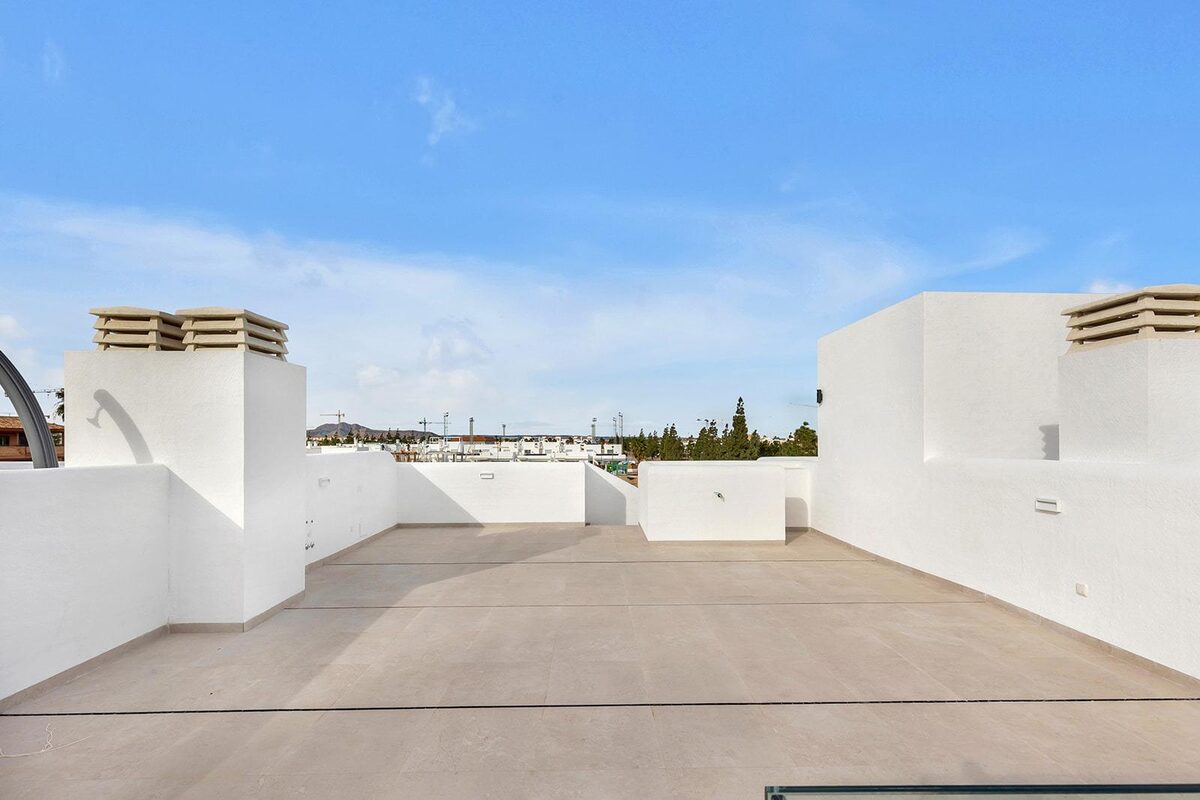 Penthouse z 2 sypialniami, 67m² w Los Alcazares, Hiszpania [ID: 0137-N9492]