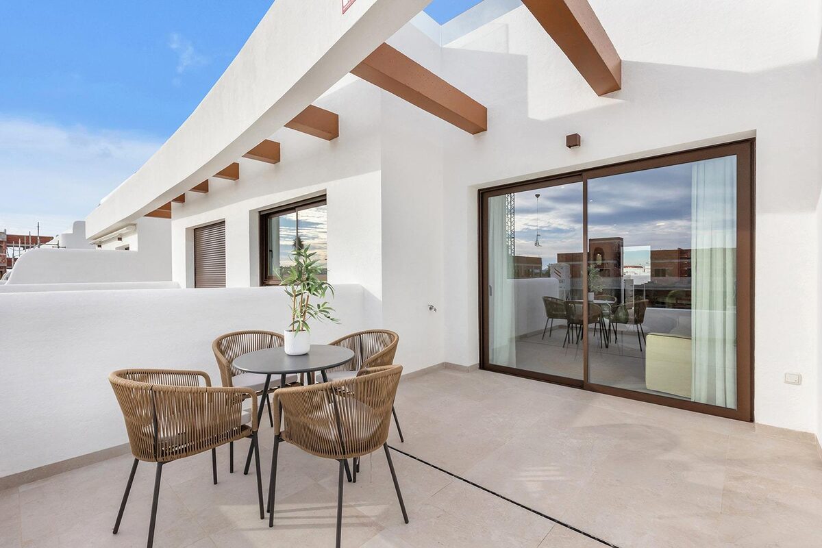 Penthouse z 2 sypialniami, 67m² w Los Alcazares, Hiszpania [ID: 0137-N9492]