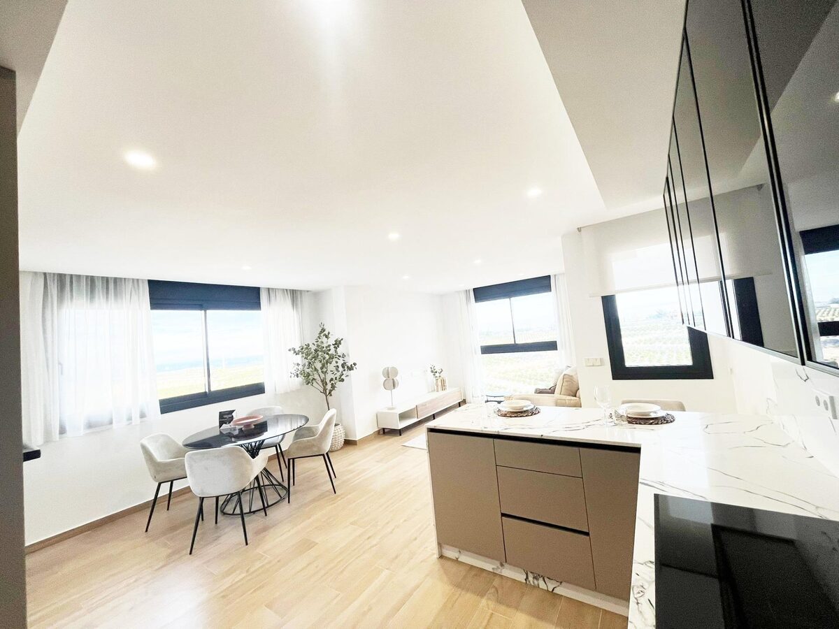 Villa with 6 bedrooms, 436m² in Algorfa, Spain [ID: 0137-N9537]