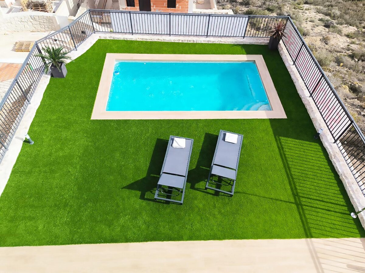 Villa with 6 bedrooms, 436m² in Algorfa, Spain [ID: 0137-N9537]