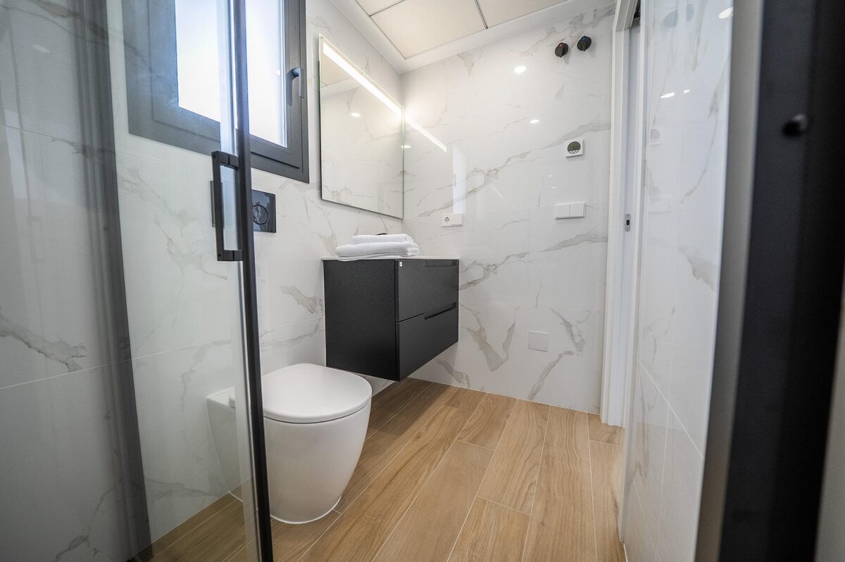 Villa with 6 bedrooms, 436m² in Algorfa, Spain [ID: 0137-N9537]