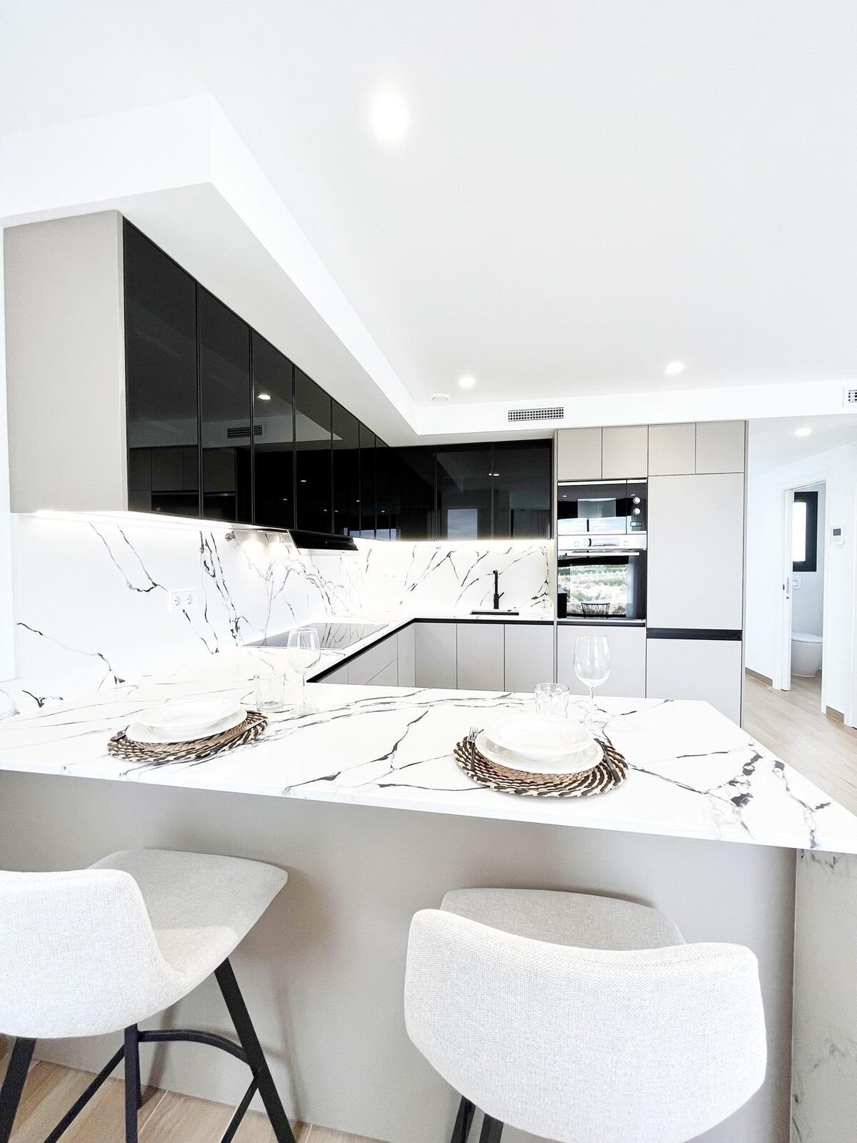 Villa with 6 bedrooms, 436m² in Algorfa, Spain [ID: 0137-N9537]