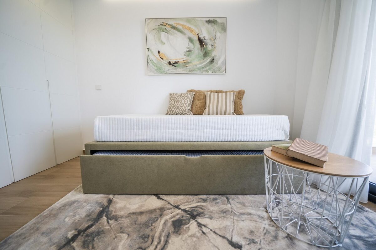 Villa with 6 bedrooms, 436m² in Algorfa, Spain [ID: 0137-N9537]
