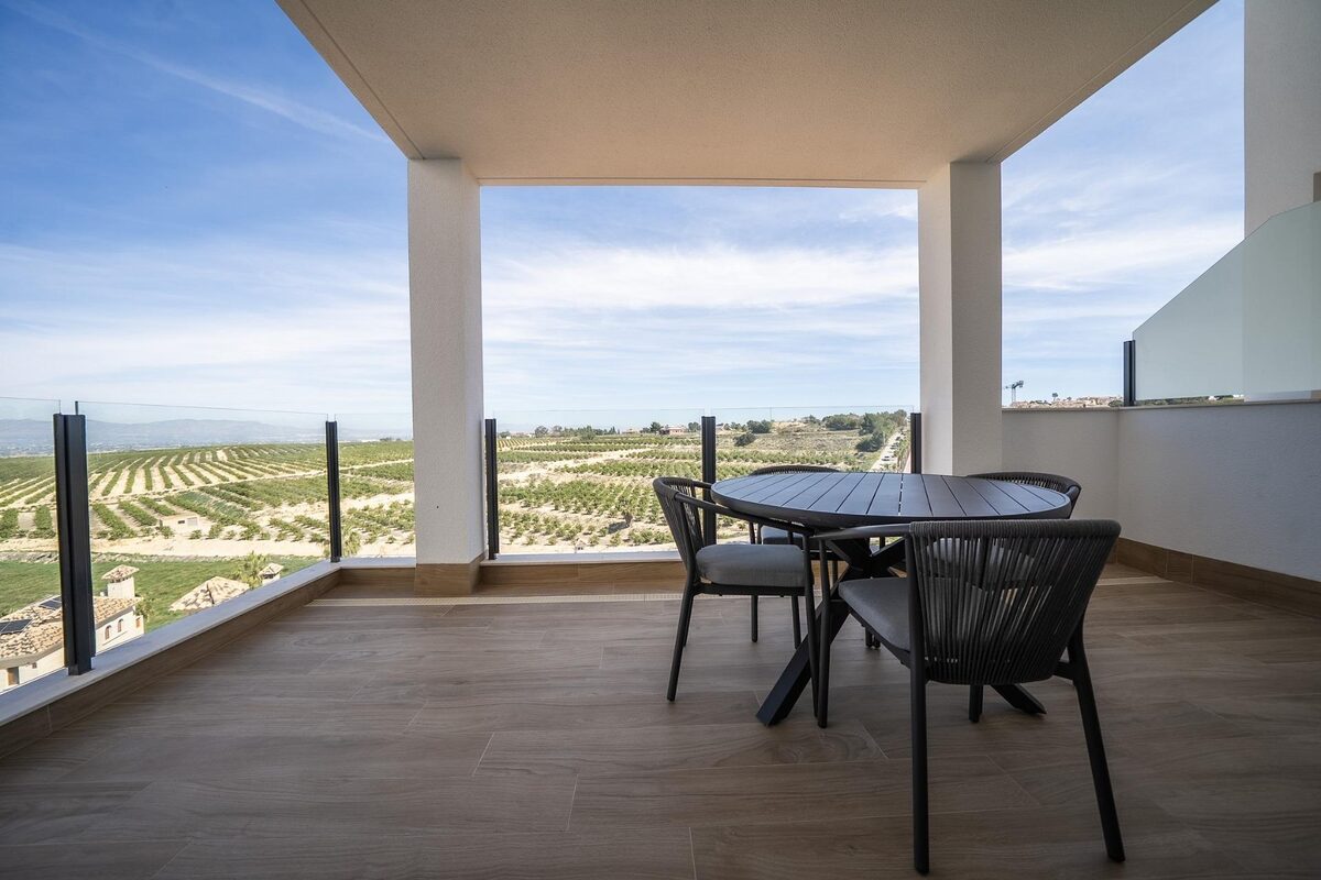 Villa with 6 bedrooms, 436m² in Algorfa, Spain [ID: 0137-N9537]