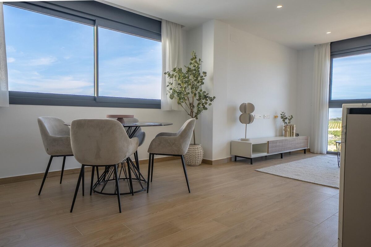 Villa with 6 bedrooms, 436m² in Algorfa, Spain [ID: 0137-N9537]