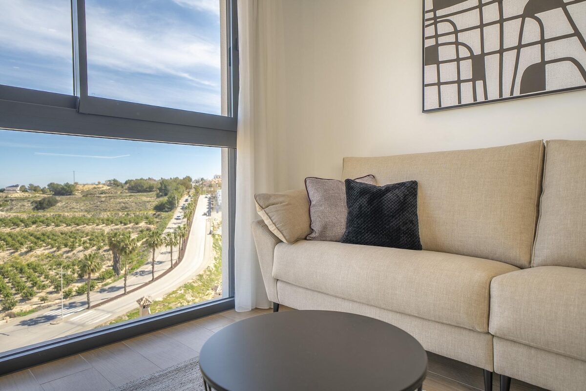 Villa with 6 bedrooms, 436m² in Algorfa, Spain [ID: 0137-N9537]