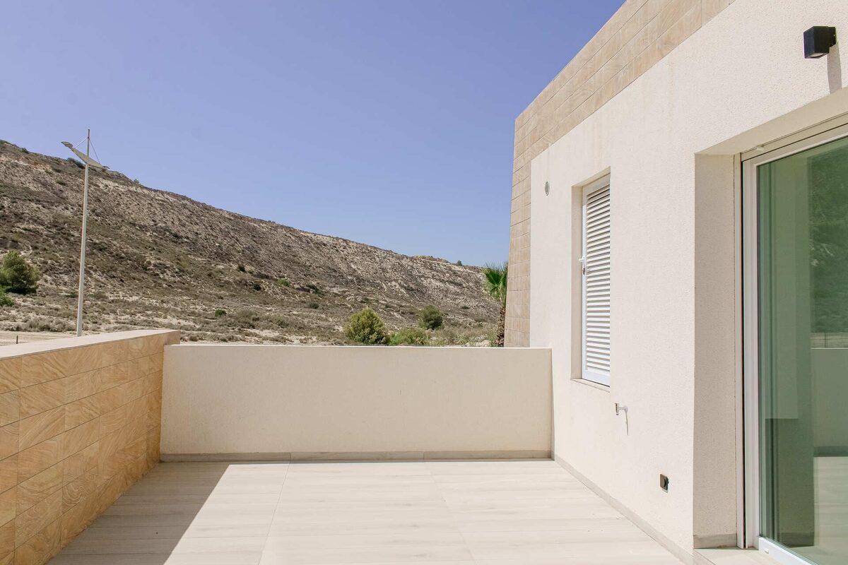Villa with 3 bedrooms, 232m² in Algorfa, Spain [ID: 0137-N9538]
