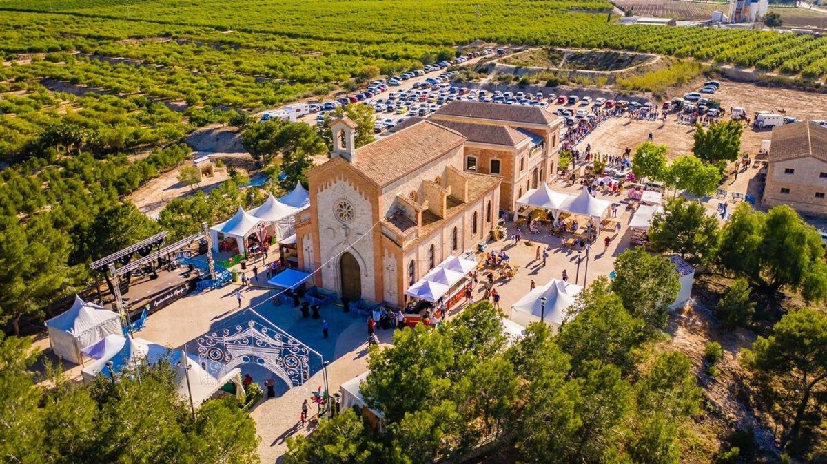 Villa with 3 bedrooms, 232m² in Algorfa, Spain [ID: 0137-N9538]