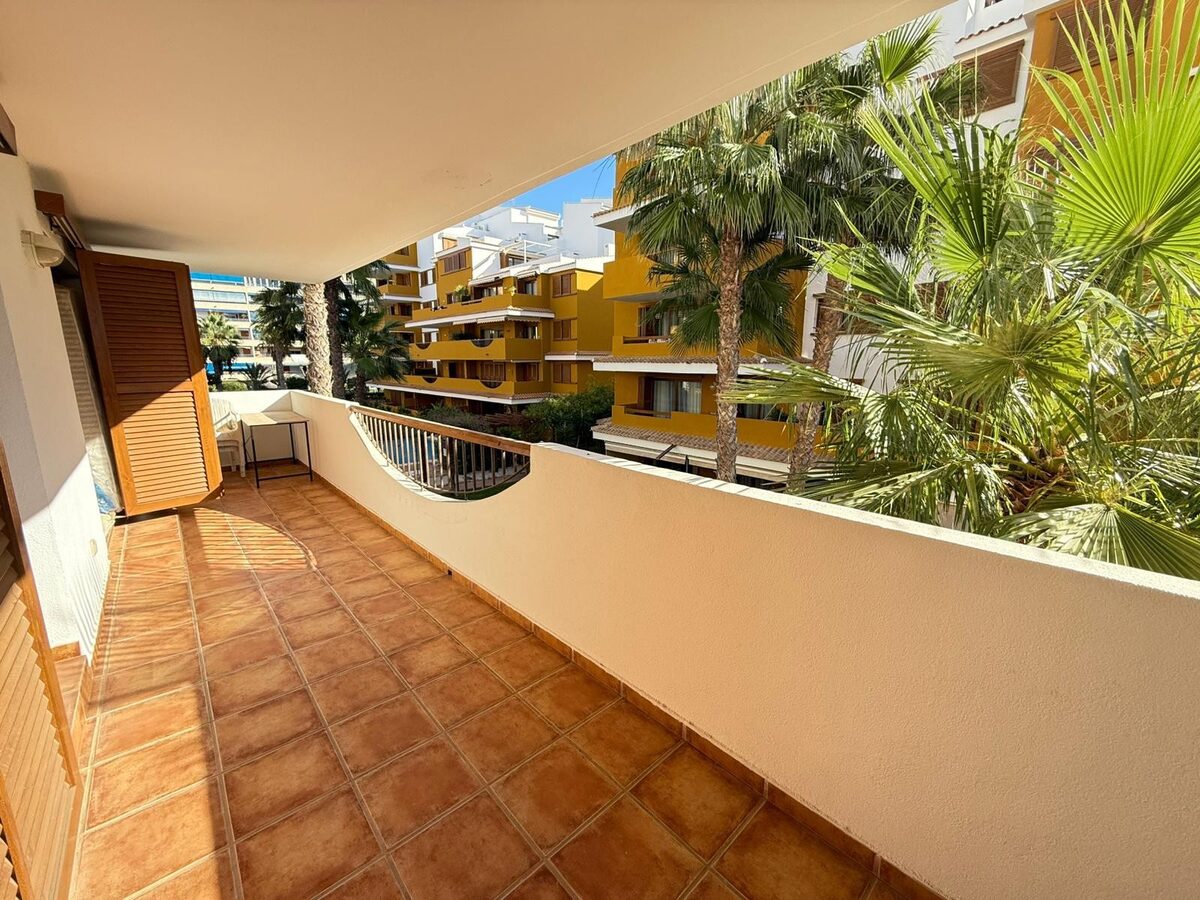Apartment with 2 bedrooms, 84m² in Punta Prima, Spain [ID: 0150-LS-0602]