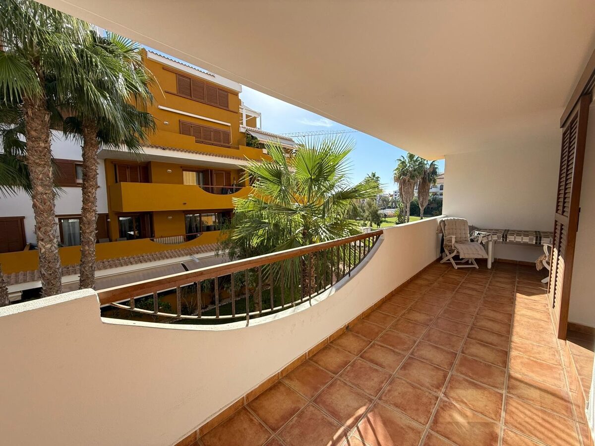 Apartment with 2 bedrooms, 84m² in Punta Prima, Spain [ID: 0150-LS-0602]