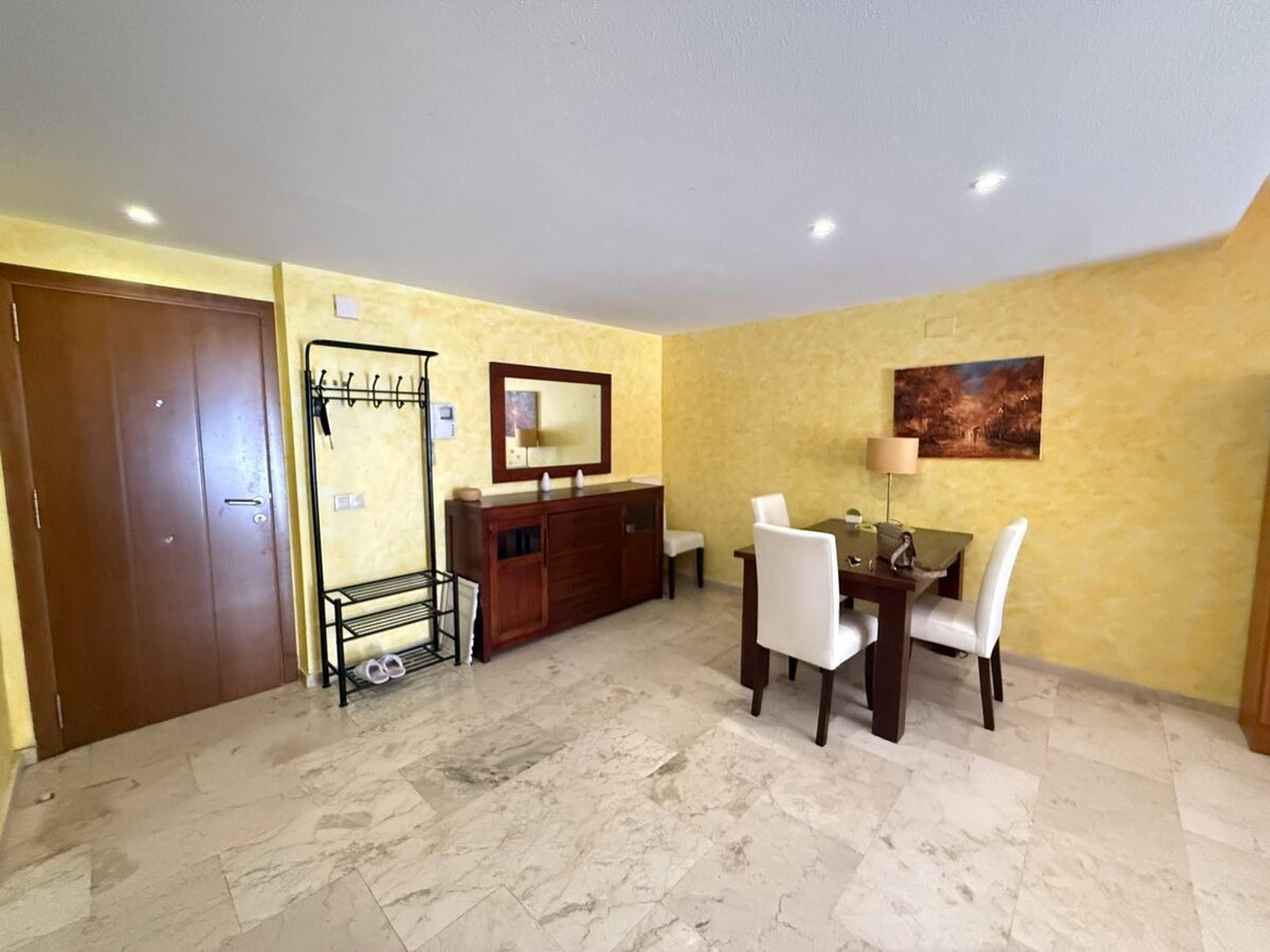 Apartment with 2 bedrooms, 84m² in Punta Prima, Spain [ID: 0150-LS-0602]