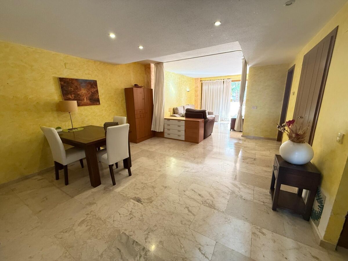 Apartment with 2 bedrooms, 84m² in Punta Prima, Spain [ID: 0150-LS-0602]