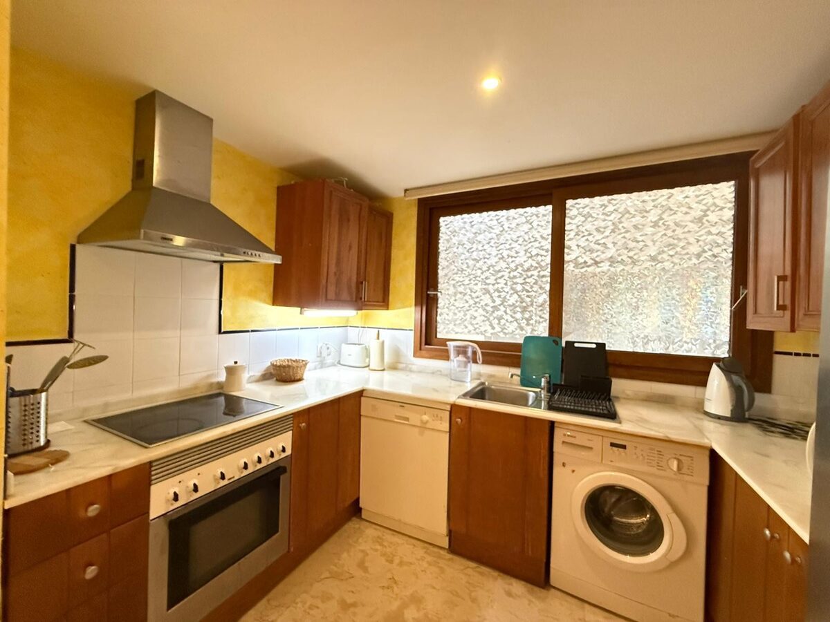 Apartment with 2 bedrooms, 84m² in Punta Prima, Spain [ID: 0150-LS-0602]