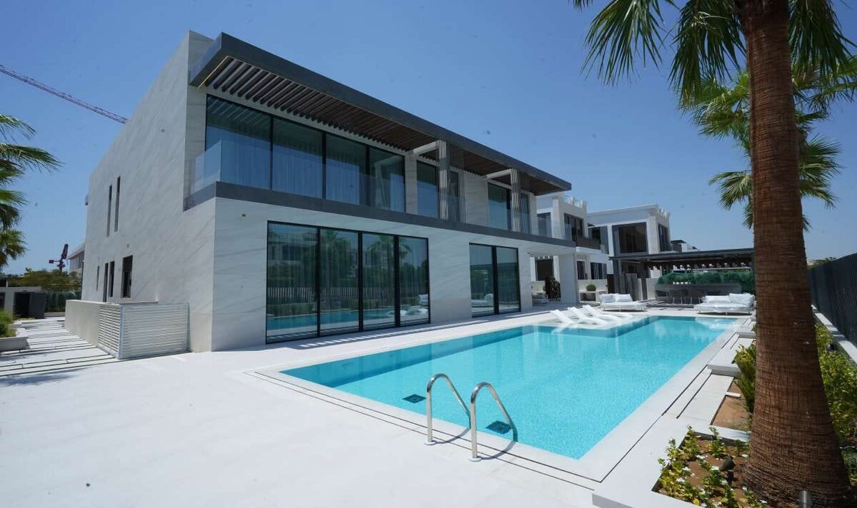 Villa with 1 bedroom, 1865.79m² in Dubai, UAE [ID: 1102-6337aad6]