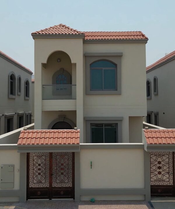 Villa in Dubai, UAE, 243.27m² - image 2