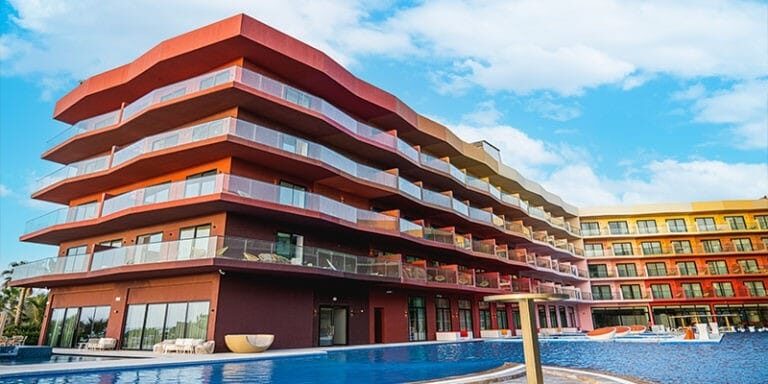Apartment with 1 bedroom, 175.70m² in Dubai, UAE [ID: 1102-bf02bef1]