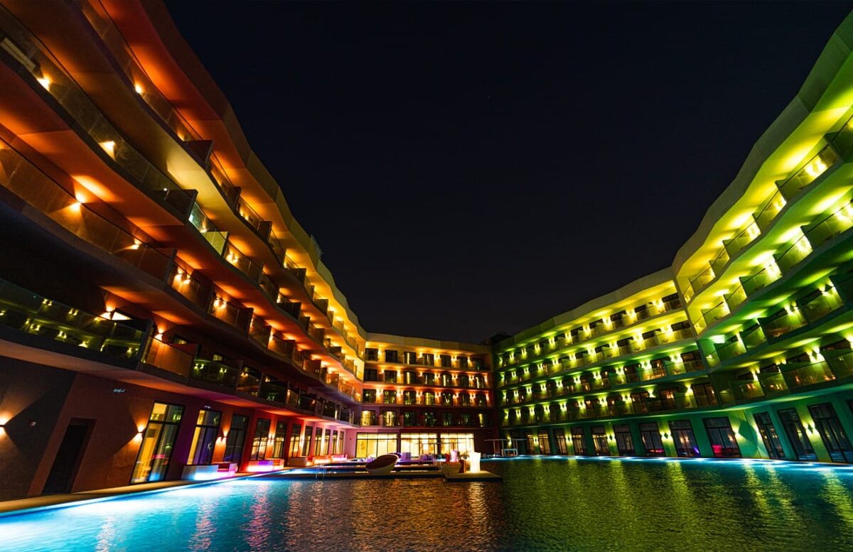 Apartment with 1 bedroom, 175.70m² in Dubai, UAE [ID: 1102-bf02bef1]
