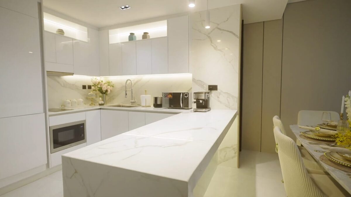 Apartment with 1 bedroom, 104.49m² in Dubai, UAE [ID: 1102-b337f61a]