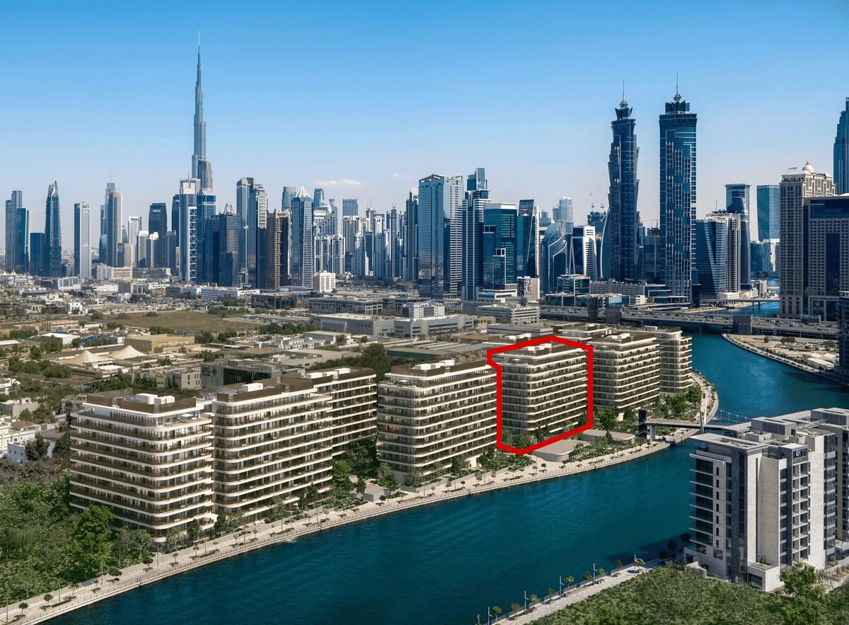 Apartment with 1 bedroom, 338.22m² in Dubai, UAE [ID: 1102-ea31ab3e]