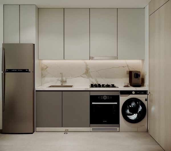 Apartment in Dubai, UAE, 62.99m² - image 12