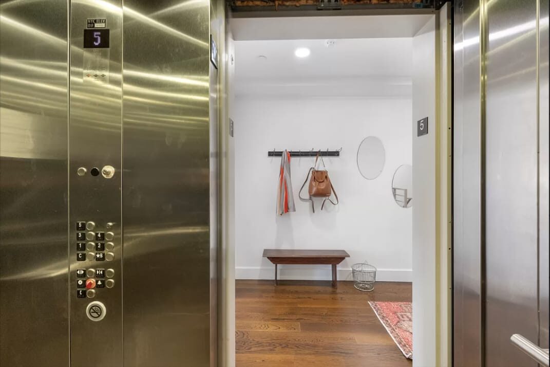 Apartment with 1 bedroom, 235.05m² in Dubai, UAE [ID: 1102-ed311819]