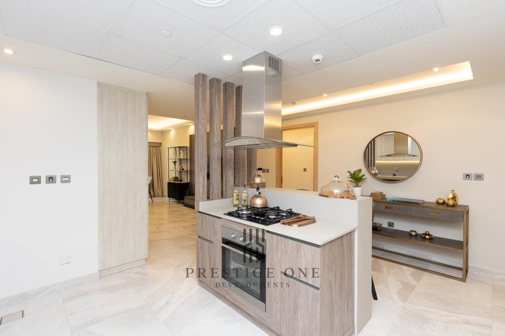 Квартира с 4 спальнями, 7803.74м² в Дубай, ОАЭ [ID: 1102-50d45822]