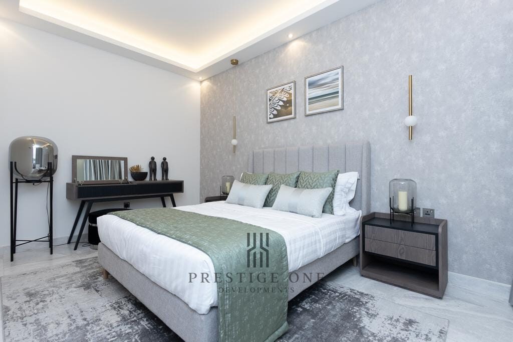 Квартира с 4 спальнями, 7803.74м² в Дубай, ОАЭ [ID: 1102-50d45822]