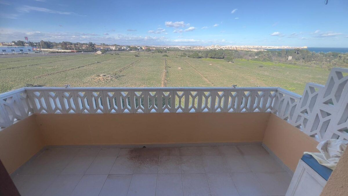 Apartment with 2 bedrooms, 64m² in Punta Prima, Spain [ID: 0150-LS-1002]