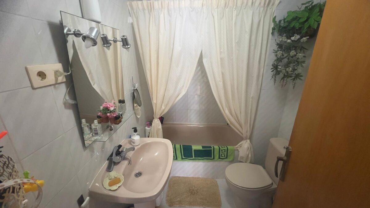 Apartment with 2 bedrooms, 64m² in Punta Prima, Spain [ID: 0150-LS-1002]