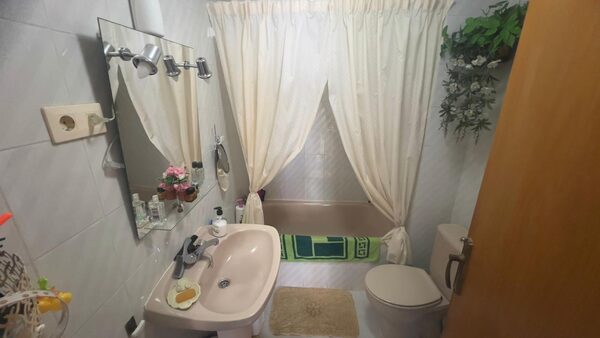 Apartament w Punta Prima, Hiszpania, 64m² - obraz 5