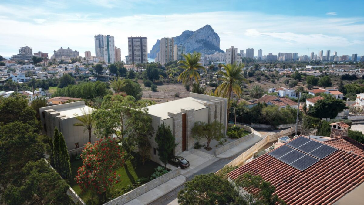 Вилла с 3 спальнями, 273м² в Кальпе, Испания [ID: 0138-007]